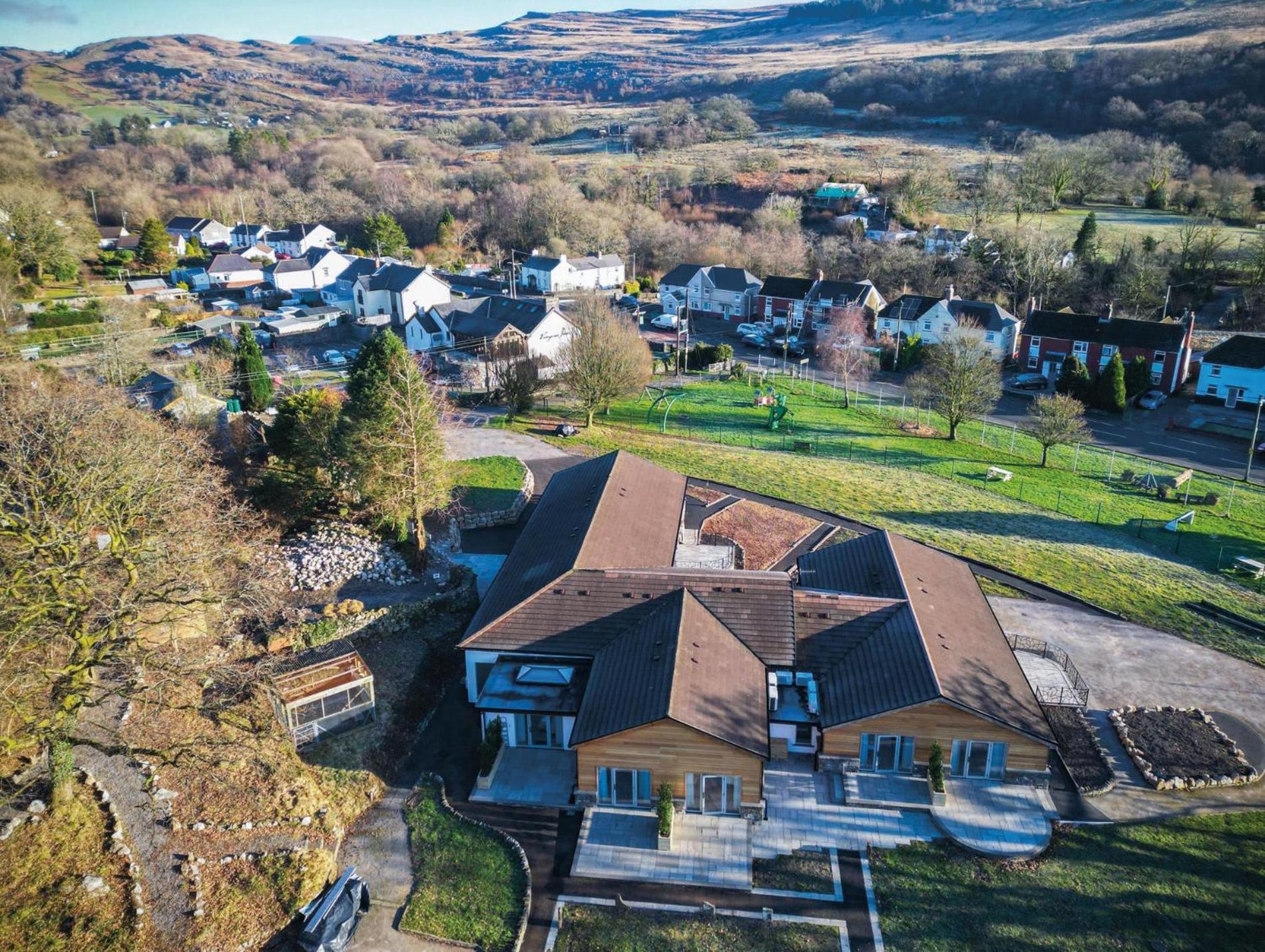 Suite 9 - Sleeping Giant Hotel - Pen Y Cae Inn Brecon Exterior photo